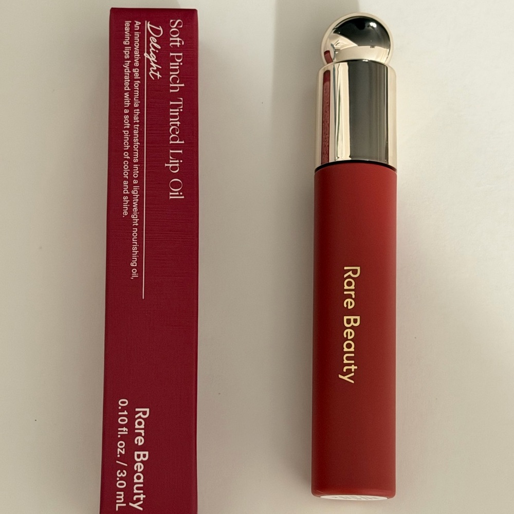 Rare Beauty Soft Pinch Tinted Lip Oil โ Deep Red Shine